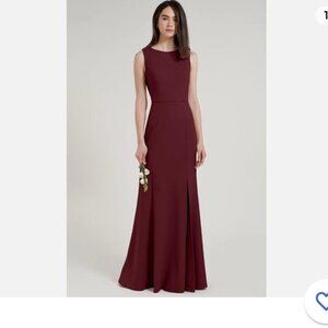 Jenny Yoo - NWT Gia Open Back Boatneck Fit and Flare Crepe Gown Size 2